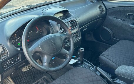 Mitsubishi Carisma I, 2002 год, 550 000 рублей, 4 фотография