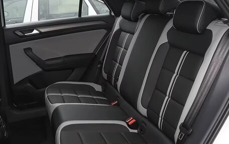 Volkswagen T-Roc I, 2025 год, 2 690 165 рублей, 9 фотография
