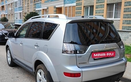 Mitsubishi Outlander III рестайлинг 3, 2008 год, 985 000 рублей, 6 фотография