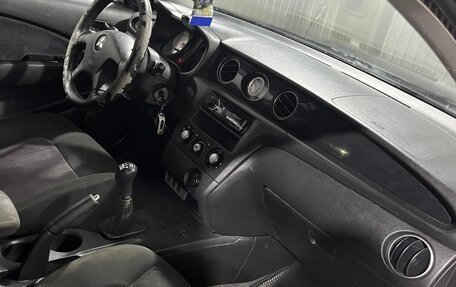 Mitsubishi Outlander III рестайлинг 3, 2003 год, 505 000 рублей, 18 фотография