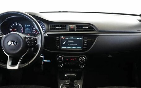 KIA Rio IV, 2018 год, 1 430 000 рублей, 5 фотография