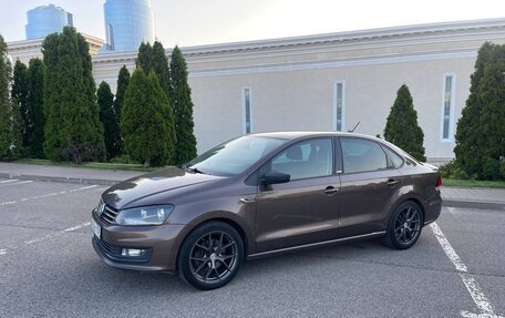 Volkswagen Polo VI (EU Market), 2017 год, 1 300 000 рублей, 4 фотография