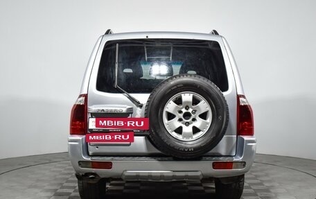 Mitsubishi Pajero III рестайлинг, 2005 год, 757 000 рублей, 6 фотография