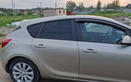 Opel Astra J, 2011 год, 750 000 рублей, 5 фотография
