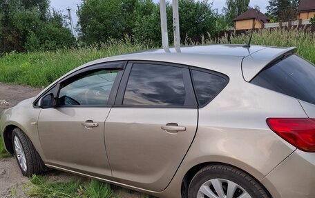 Opel Astra J, 2011 год, 750 000 рублей, 4 фотография