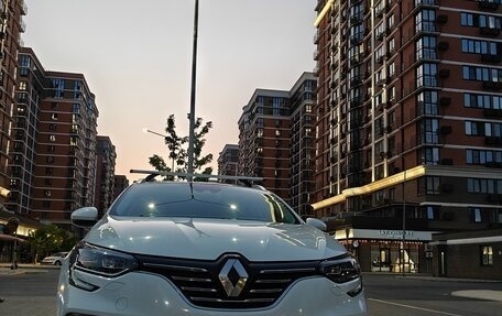 Renault Megane IV, 2016 год, 1 890 000 рублей, 5 фотография
