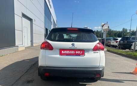 Peugeot 2008 II, 2014 год, 749 000 рублей, 5 фотография