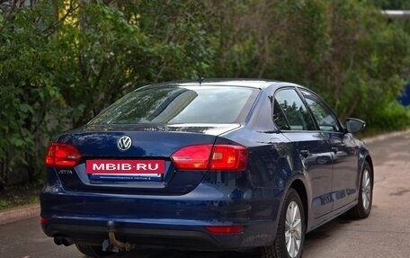 Volkswagen Jetta VI, 2013 год, 950 000 рублей, 6 фотография