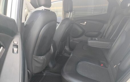 Hyundai ix35 I рестайлинг, 2012 год, 870 000 рублей, 11 фотография