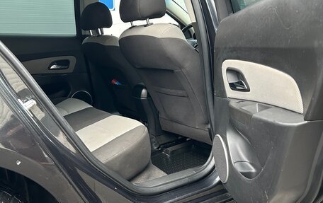 Chevrolet Cruze II, 2012 год, 700 000 рублей, 9 фотография