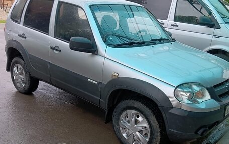 Chevrolet Niva I рестайлинг, 2011 год, 410 000 рублей, 4 фотография
