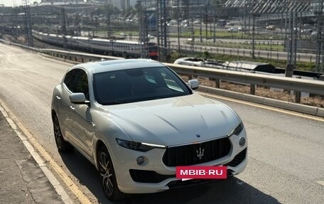 Maserati Levante I, 2016 год, 4 590 000 рублей, 8 фотография