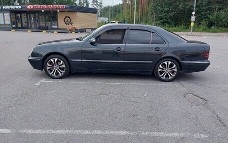 Mercedes-Benz E-Класс, 2001 год, 650 000 рублей, 2 фотография