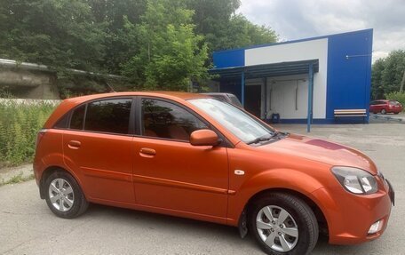 KIA Rio II, 2010 год, 610 000 рублей, 2 фотография