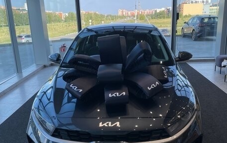 KIA Cerato IV, 2025 год, 3 200 000 рублей, 2 фотография