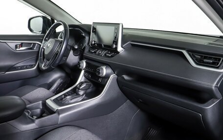 Toyota RAV4, 2019 год, 2 783 000 рублей, 10 фотография