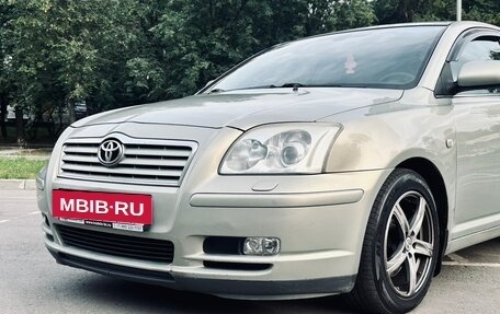 Toyota Avensis III рестайлинг, 2004 год, 680 000 рублей, 5 фотография