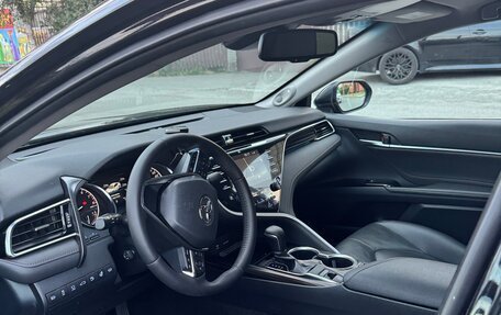 Toyota Camry, 2018 год, 3 200 000 рублей, 7 фотография