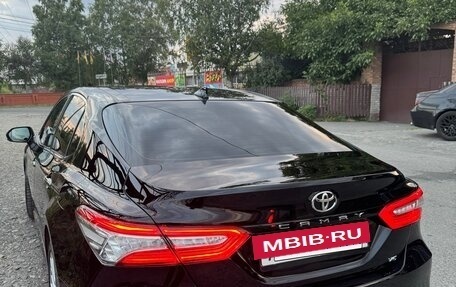 Toyota Camry, 2018 год, 3 200 000 рублей, 5 фотография