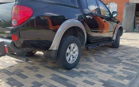 Mitsubishi L200 IV рестайлинг, 2013 год, 1 570 000 рублей, 2 фотография