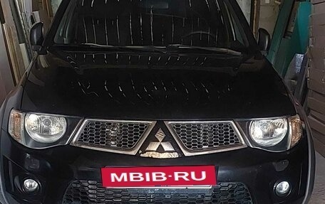 Mitsubishi L200 IV рестайлинг, 2013 год, 1 570 000 рублей, 4 фотография