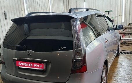 Mitsubishi Grandis, 2006 год, 870 000 рублей, 3 фотография
