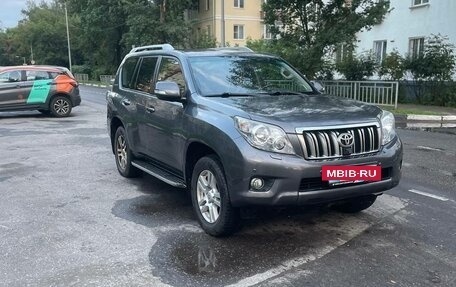 Toyota Land Cruiser Prado 150 рестайлинг 2, 2011 год, 2 299 999 рублей, 7 фотография