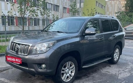 Toyota Land Cruiser Prado 150 рестайлинг 2, 2011 год, 2 299 999 рублей, 2 фотография