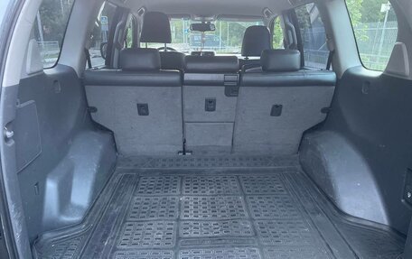 Toyota Land Cruiser Prado 150 рестайлинг 2, 2011 год, 2 299 999 рублей, 12 фотография