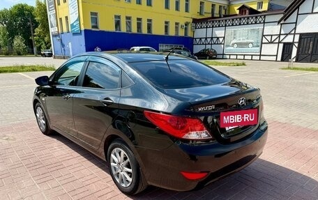 Hyundai Solaris II рестайлинг, 2013 год, 885 000 рублей, 7 фотография