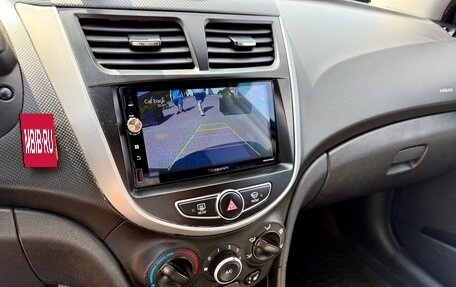 Hyundai Solaris II рестайлинг, 2013 год, 885 000 рублей, 15 фотография