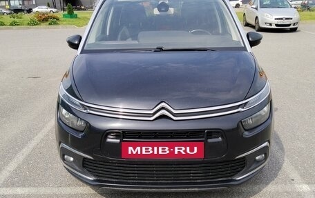 Citroen C4 Picasso II рестайлинг, 2016 год, 1 600 000 рублей, 2 фотография
