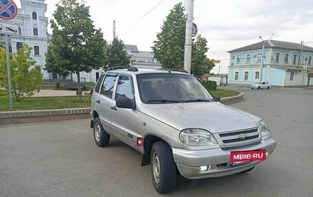 Chevrolet Niva I рестайлинг, 2004 год, 300 000 рублей, 6 фотография