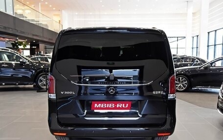 Mercedes-Benz V-Класс, 2025 год, 9 500 000 рублей, 5 фотография