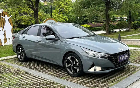 Hyundai Elantra, 2021 год, 1 250 000 рублей, 4 фотография