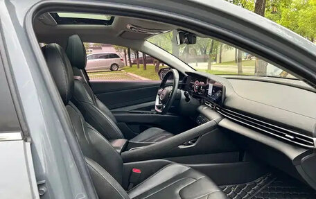 Hyundai Elantra, 2021 год, 1 250 000 рублей, 13 фотография