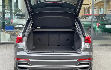 Audi Q3, 2022 год, 2 489 000 рублей, 7 фотография