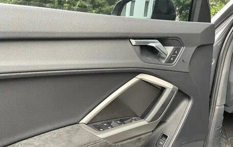 Audi Q3, 2022 год, 2 489 000 рублей, 15 фотография