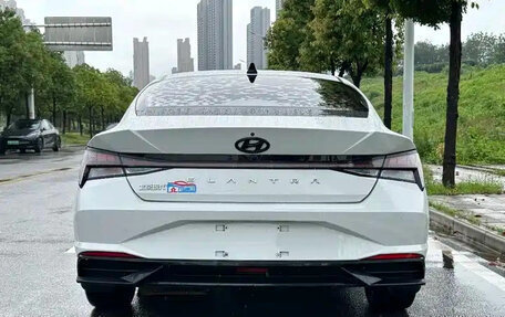 Hyundai Elantra, 2021 год, 1 370 000 рублей, 5 фотография
