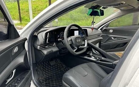 Hyundai Elantra, 2021 год, 1 370 000 рублей, 9 фотография