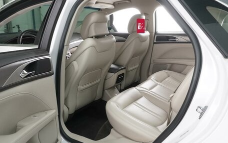 Lincoln MKZ II рестайлинг, 2018 год, 2 314 000 рублей, 11 фотография