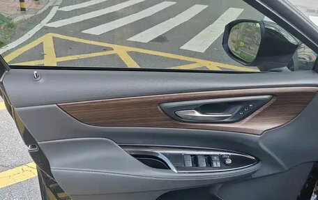Toyota Crown, 2022 год, 3 900 000 рублей, 19 фотография