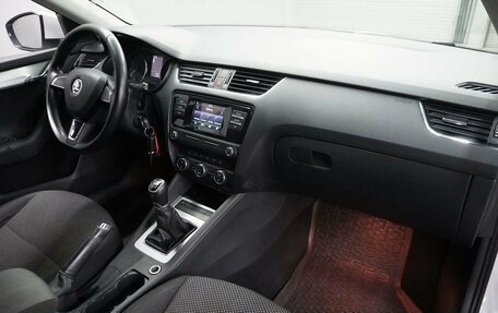 Skoda Octavia, 2016 год, 1 020 000 рублей, 10 фотография