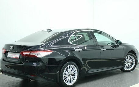 Toyota Camry, 2018 год, 2 650 000 рублей, 3 фотография