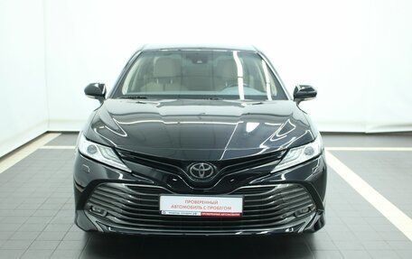 Toyota Camry, 2018 год, 2 650 000 рублей, 9 фотография