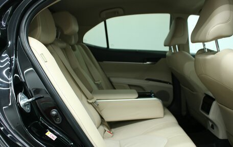 Toyota Camry, 2018 год, 2 650 000 рублей, 5 фотография