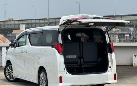Toyota Alphard III, 2021 год, 4 115 855 рублей, 12 фотография