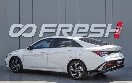 Hyundai Elantra, 2024 год, 2 420 000 рублей, 2 фотография