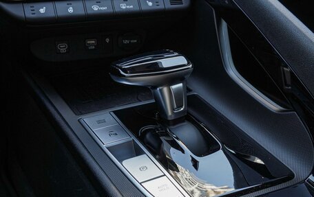 Hyundai Elantra, 2024 год, 2 420 000 рублей, 13 фотография
