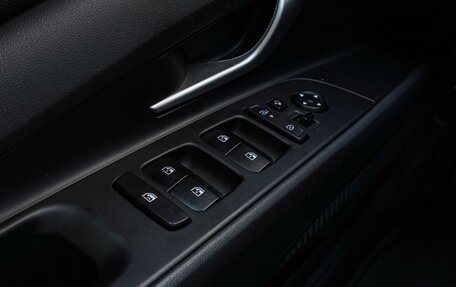 Hyundai Elantra, 2024 год, 2 420 000 рублей, 20 фотография